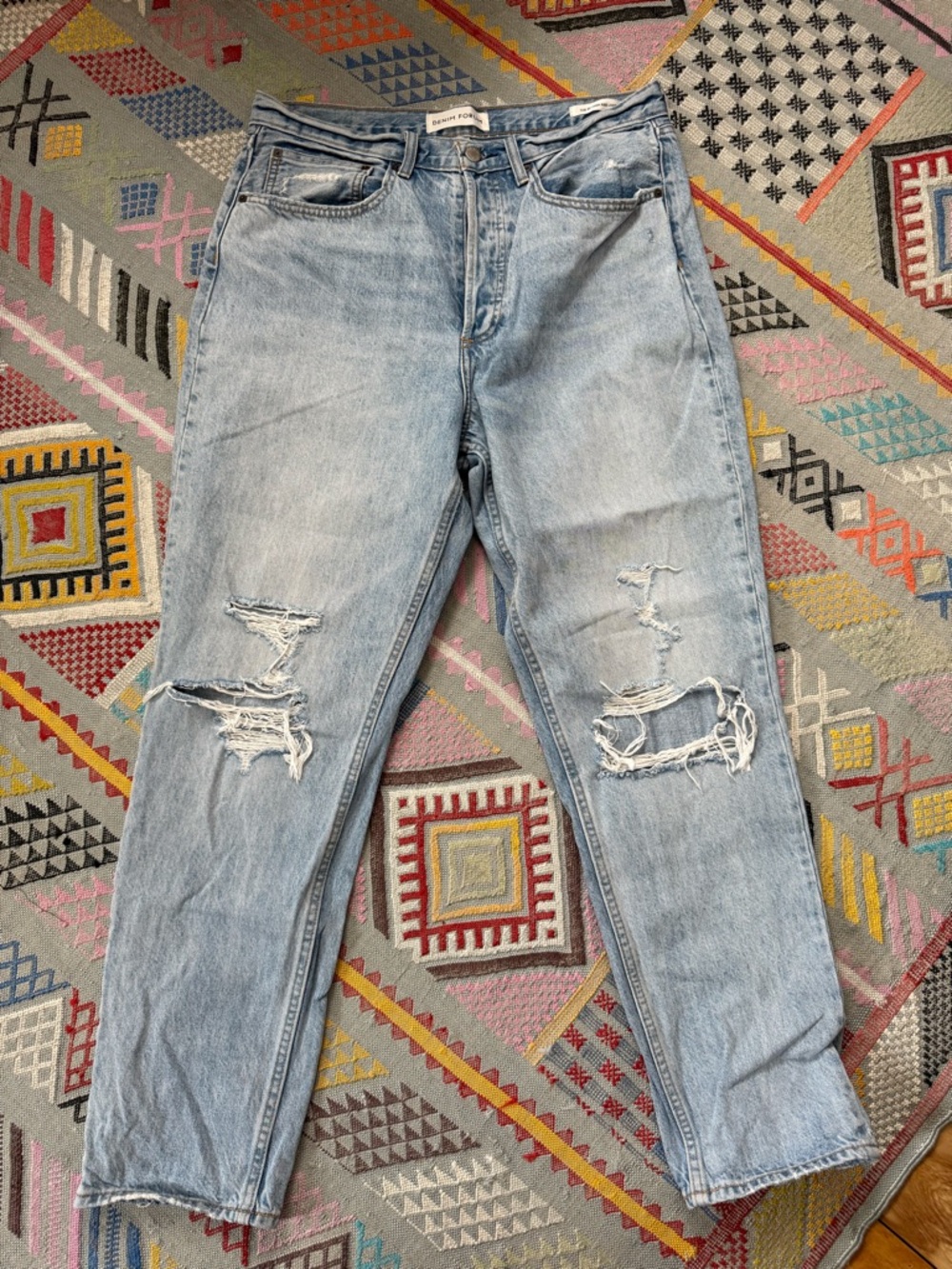 Aritzia Denim Forum boyfriend highrise loose size 31